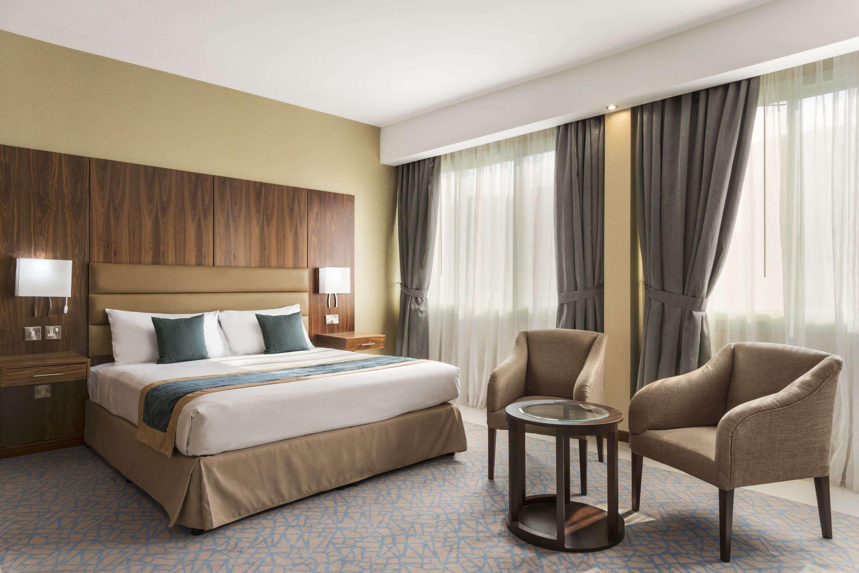 Howard Johnson By Wyndham Abu Dhabi Downtown Exteriör bild