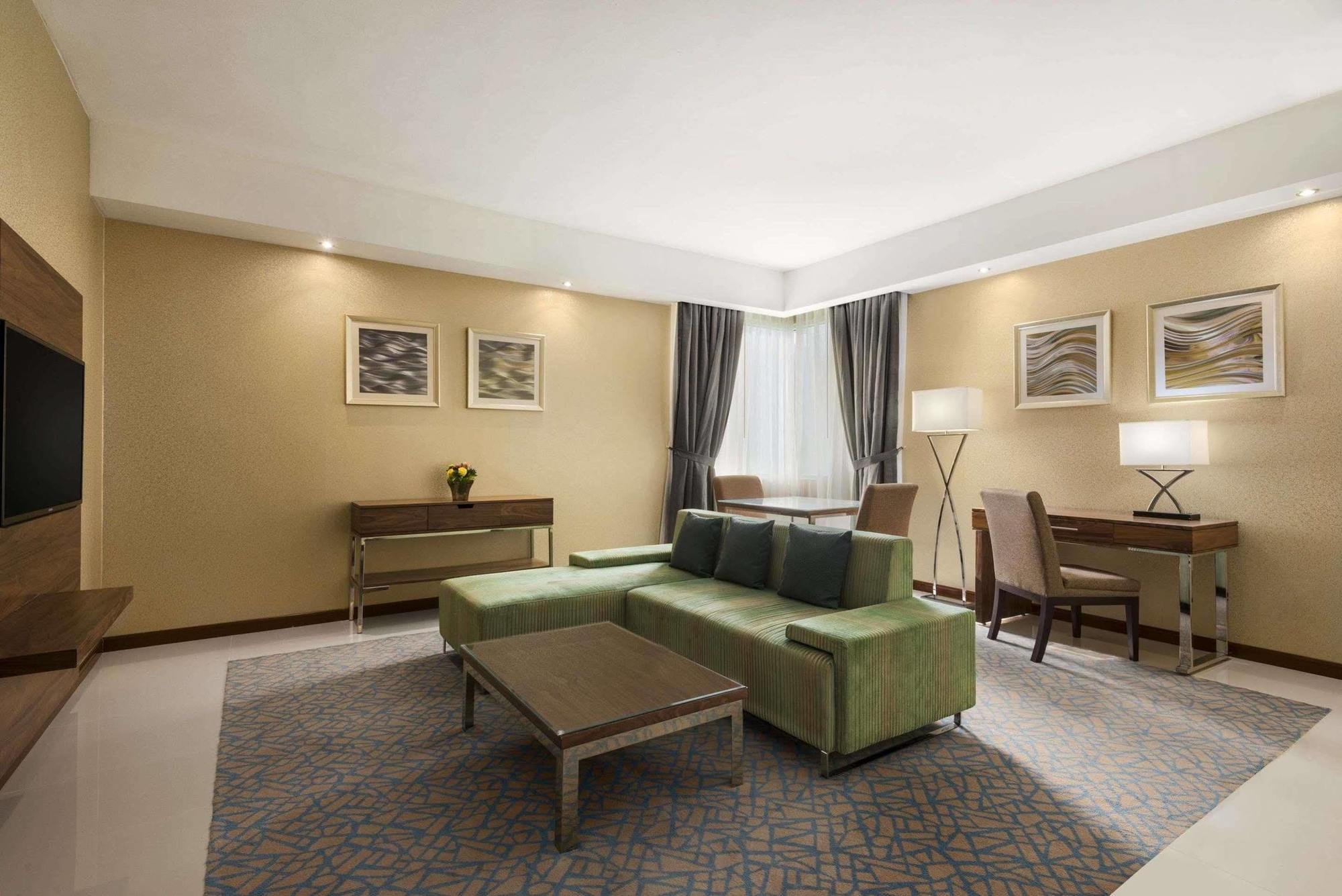 Howard Johnson By Wyndham Abu Dhabi Downtown Exteriör bild